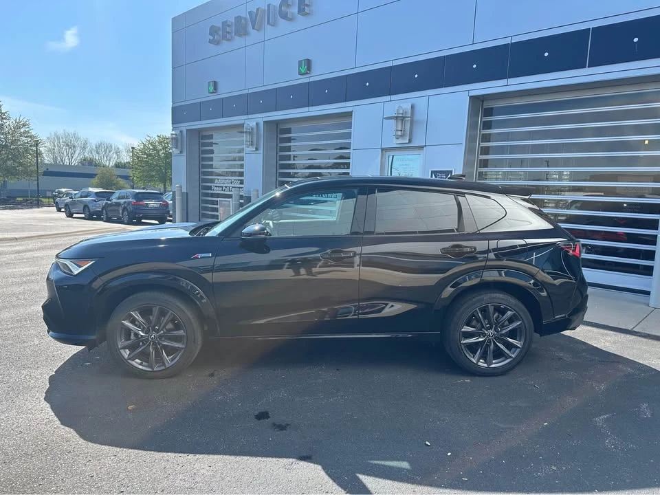 2025 Acura ADX - Image 2 of 11