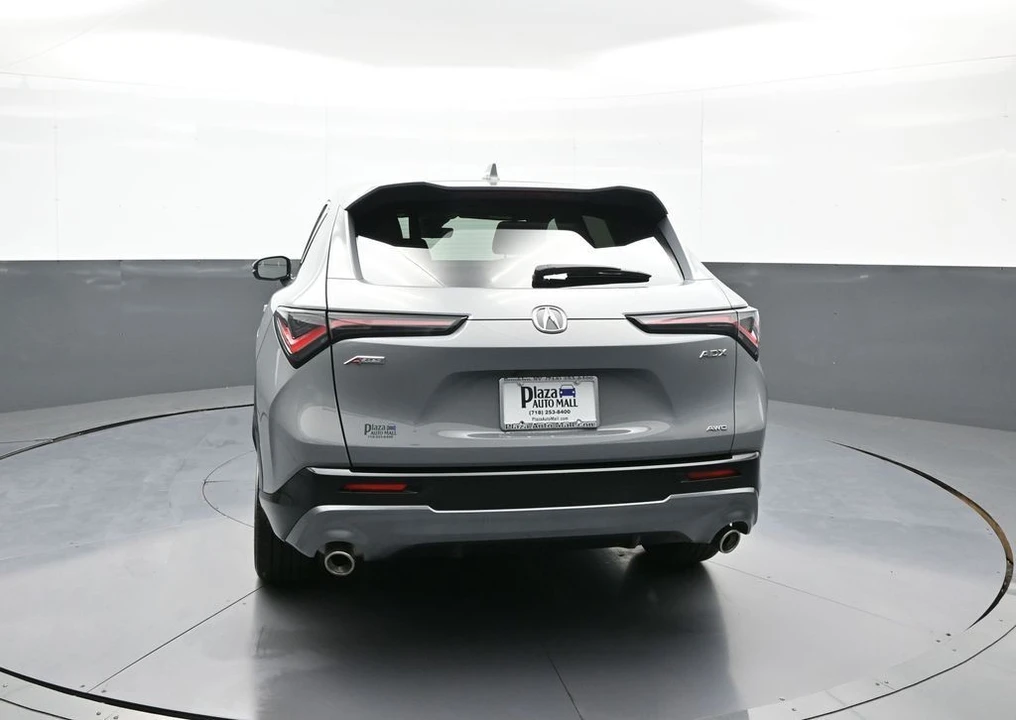 2025 Acura ADX - Image 7 of 31