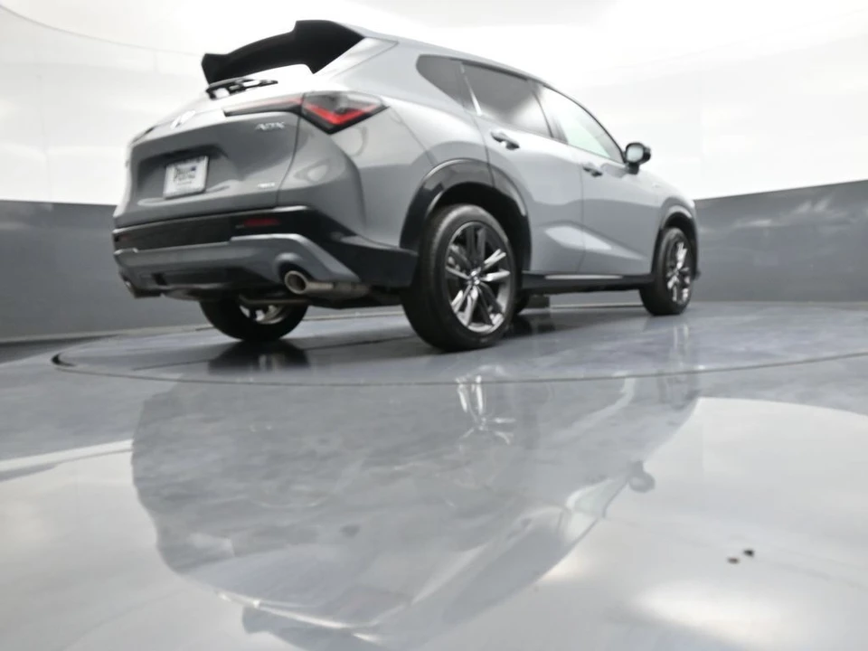 2025 Acura ADX - Image 29 of 31