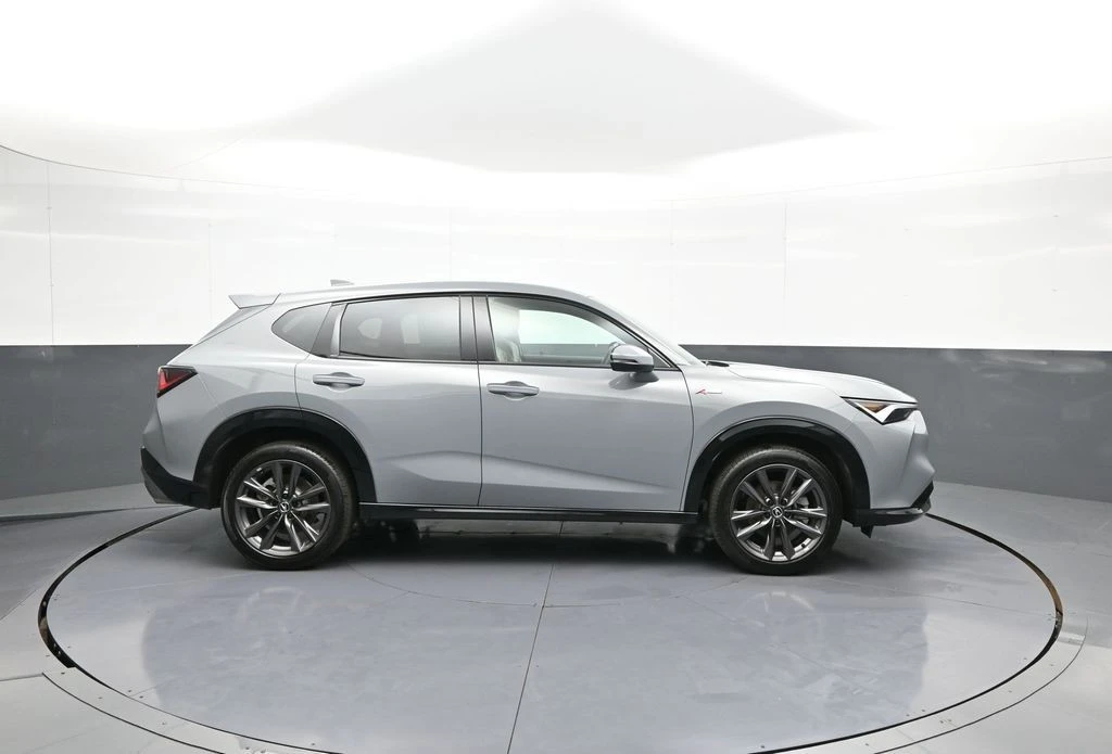 2025 Acura ADX - Image 5 of 31