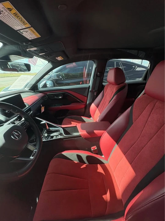 2025 Acura ADX - Image 2 of 3