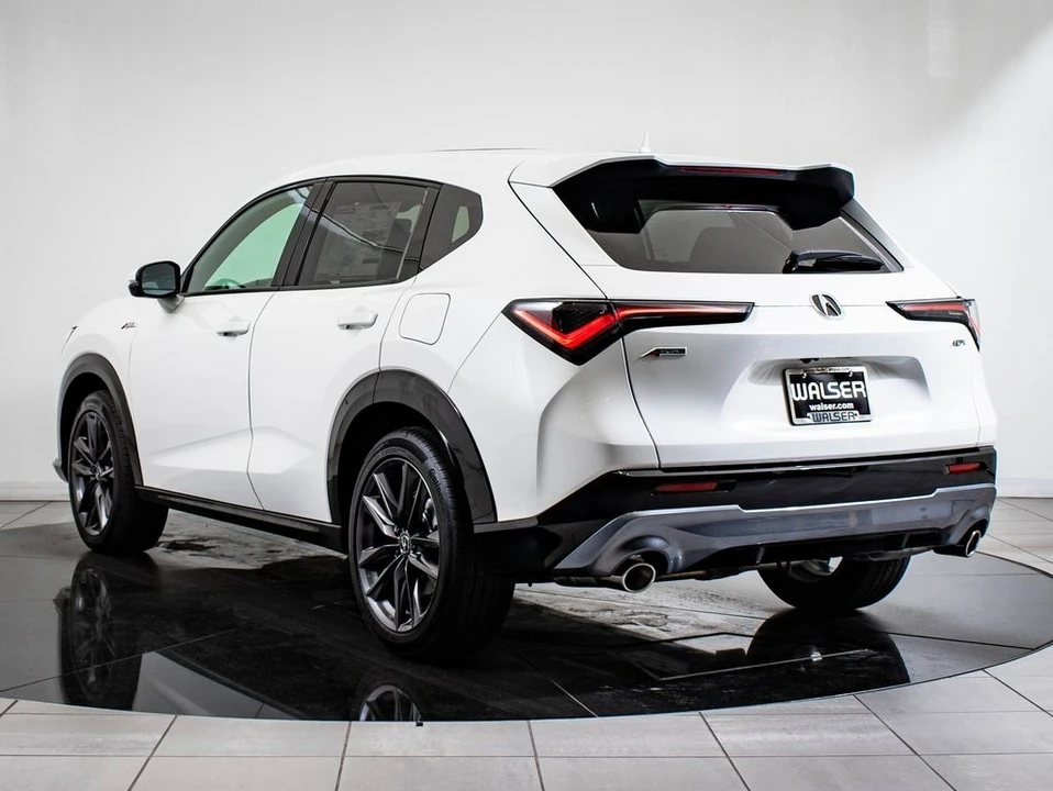 2025 Acura ADX - Image 11 of 21