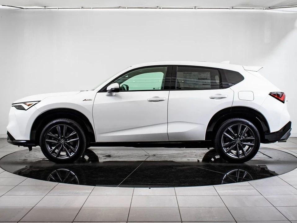 2025 Acura ADX - Image 12 of 21