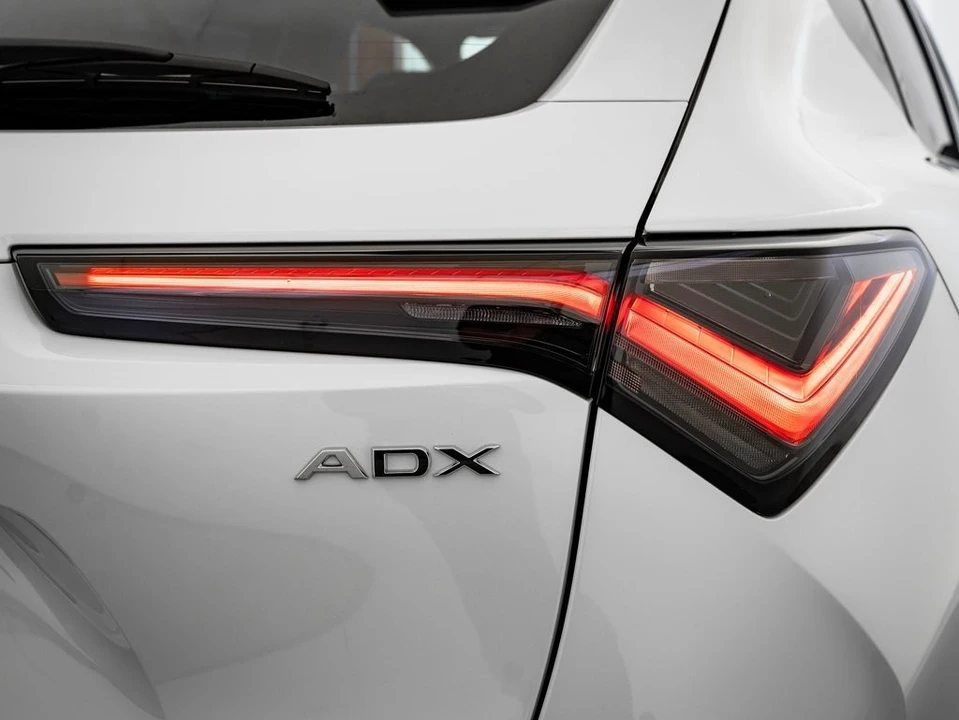 2025 Acura ADX - Image 16 of 21