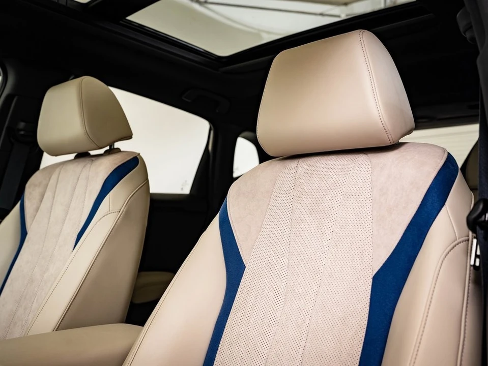 2025 Acura ADX - Image 20 of 21