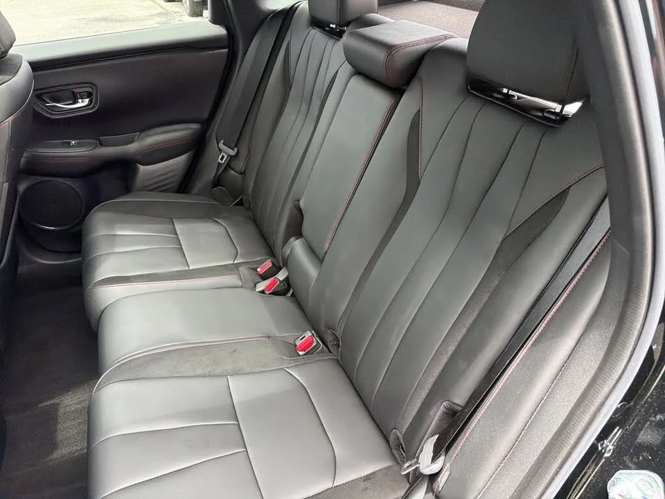 2025 Acura ADX - Image 17 of 20