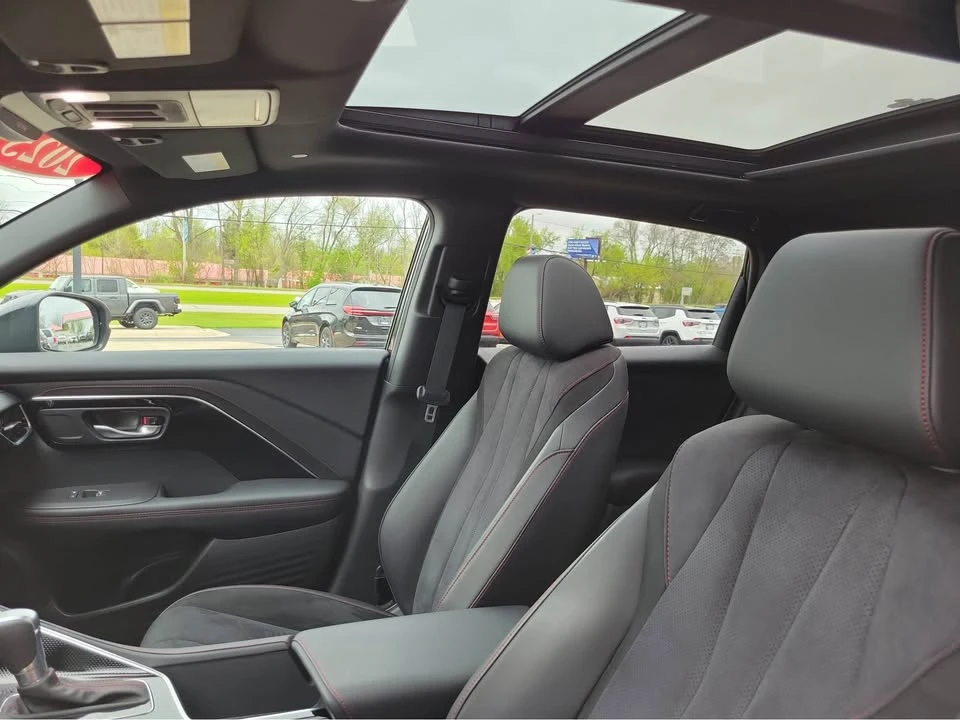 2025 Acura ADX - Image 7 of 14