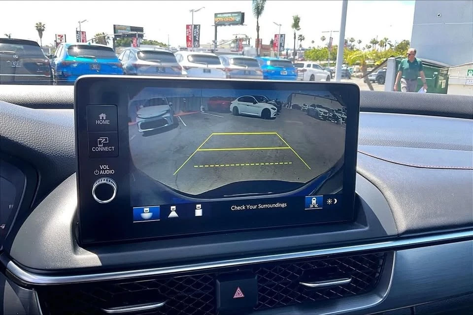 2025 Acura ADX - Image 7 of 20