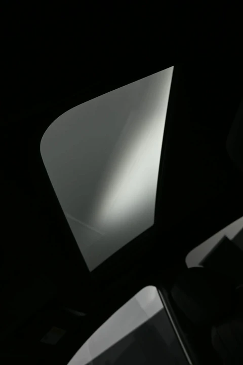 2025 Acura ADX - Image 19 of 31