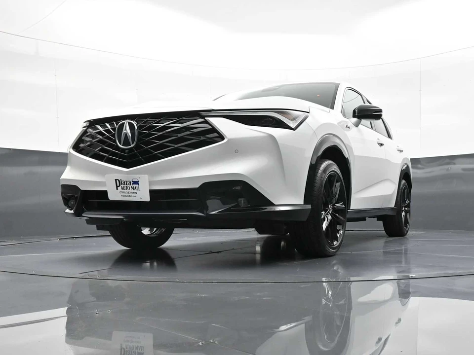 2025 Acura ADX - Image 26 of 31