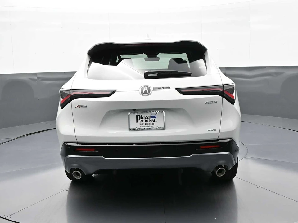 2025 Acura ADX - Image 6 of 31