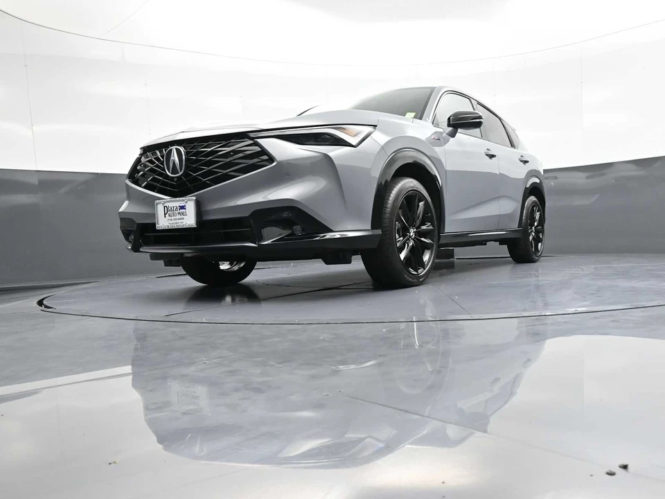 2025 Acura ADX - Image 26 of 31