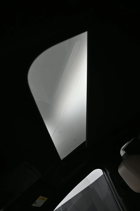 2025 Acura ADX - Image 18 of 31