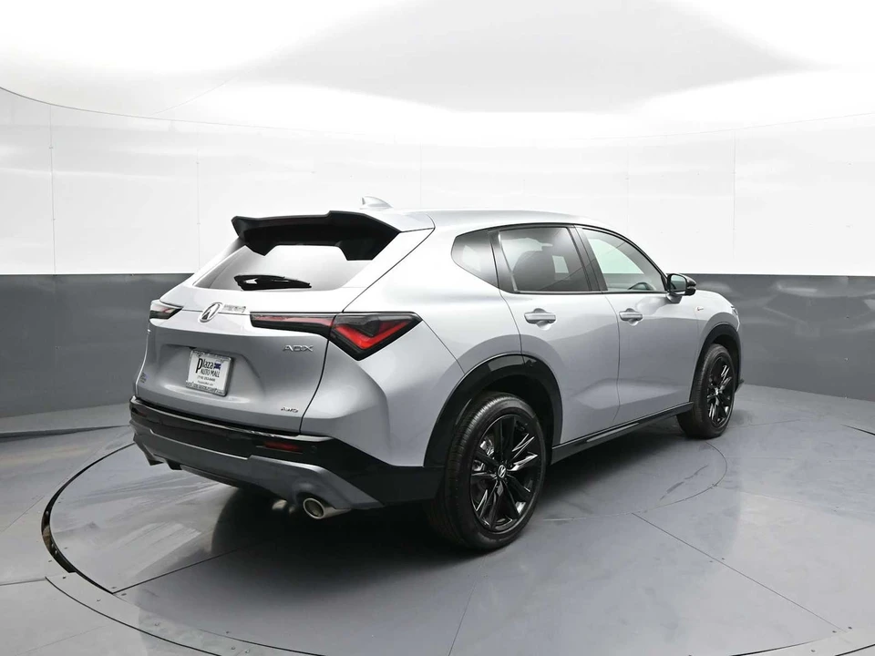 2025 Acura ADX - Image 6 of 31