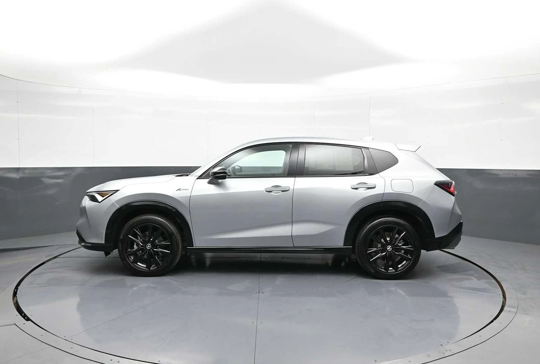 2025 Acura ADX - Image 9 of 31