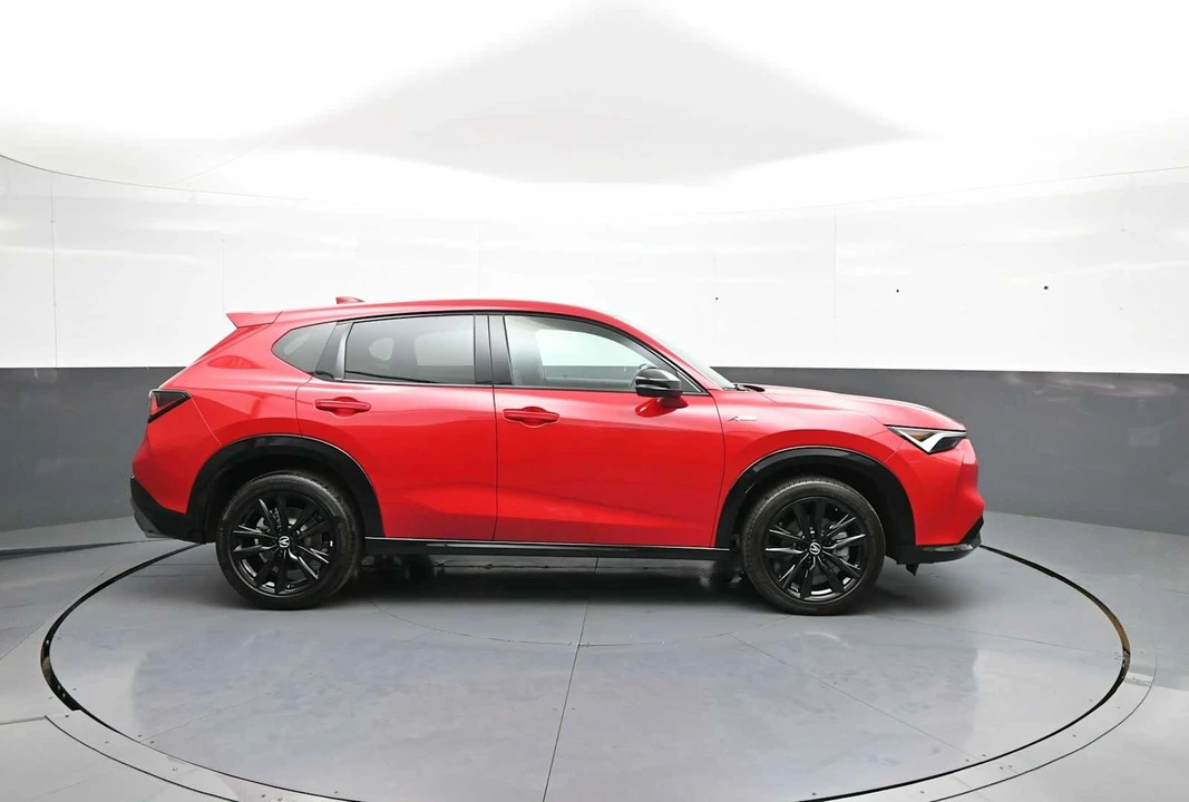 2025 Acura ADX - Image 4 of 31
