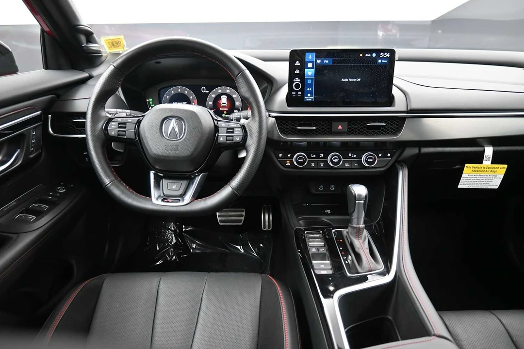 2025 Acura ADX - Image 19 of 31