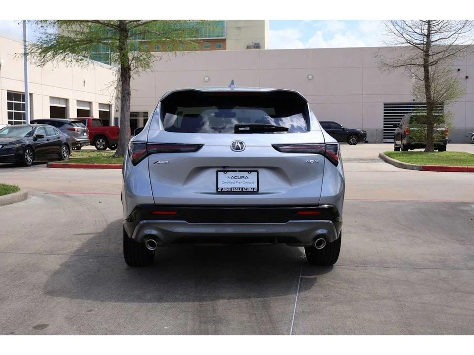 2025 Acura ADX - Image 5 of 10