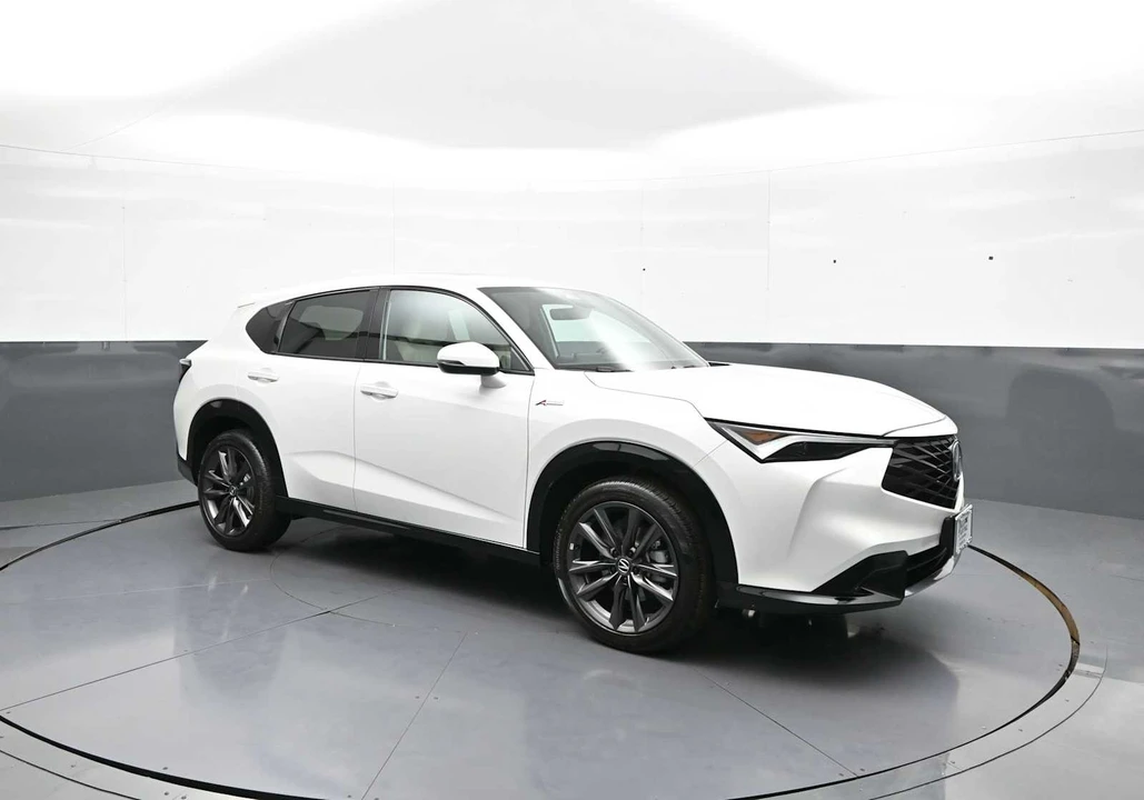 2025 Acura ADX - Image 4 of 31