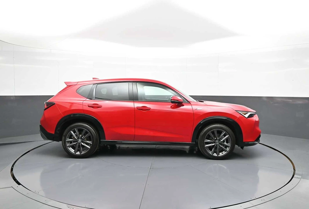 2025 Acura ADX - Image 5 of 31
