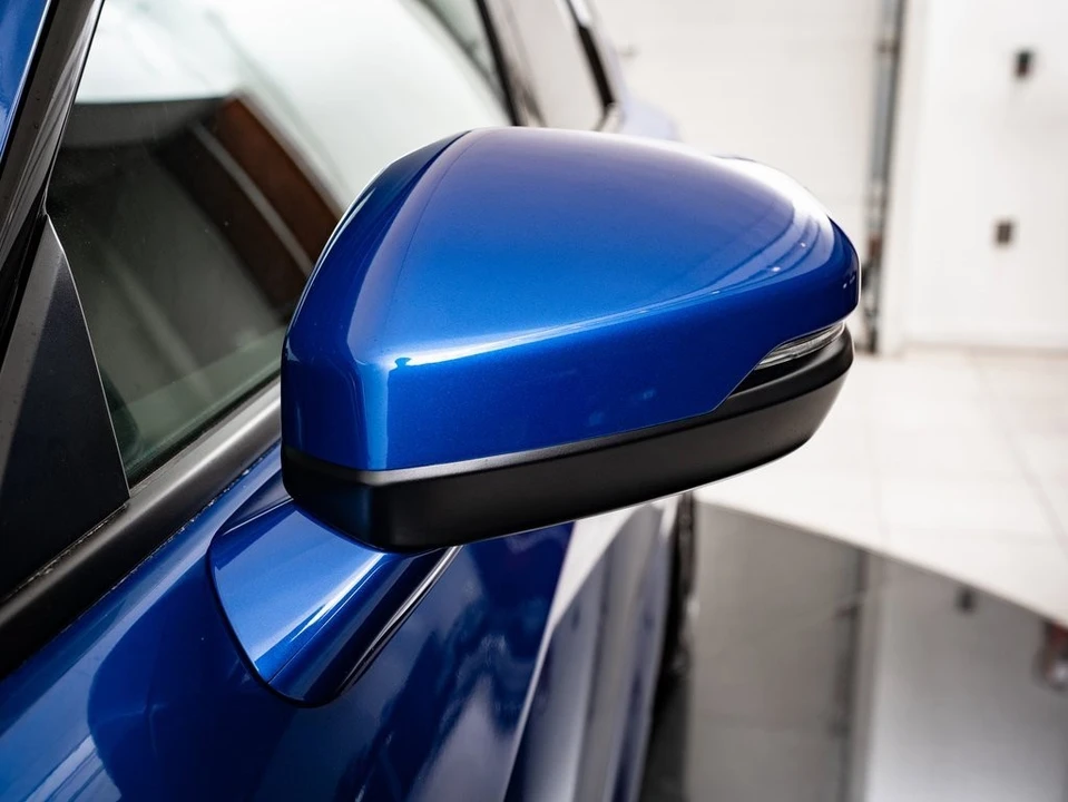 2025 Acura ADX - Image 16 of 21