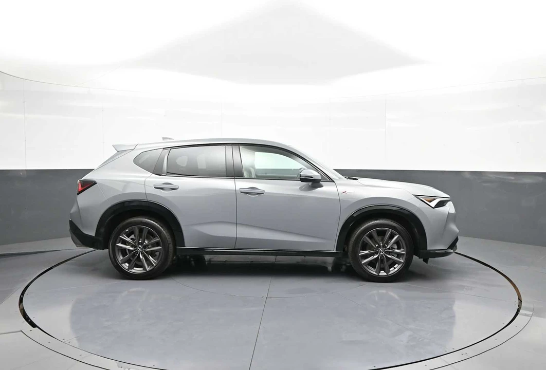 2025 Acura ADX - Image 5 of 31
