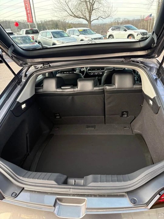 2025 Acura Integra 5th Gen - Image 11 of 17