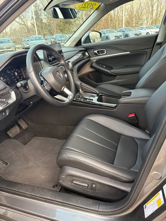 2025 Acura Integra 5th Gen - Image 13 of 17
