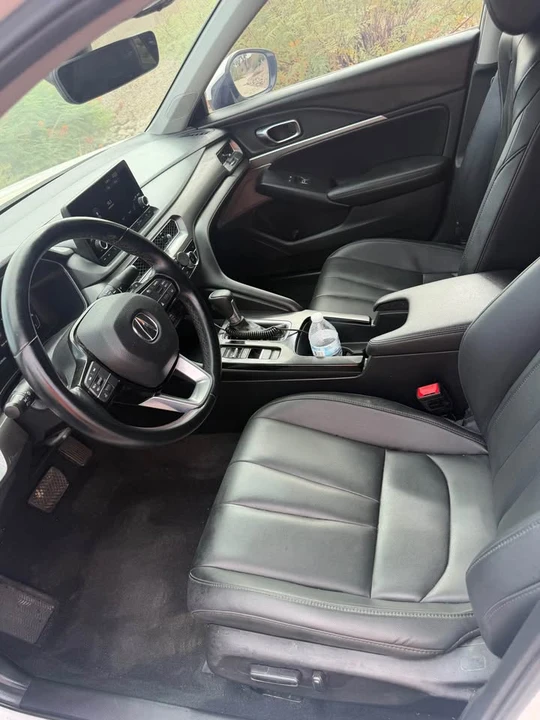 2025 Acura Integra 5th Gen - Image 5 of 11