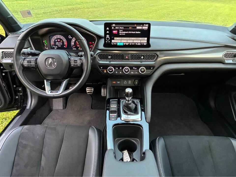 2025 Acura Integra 5th Gen - Image 11 of 17