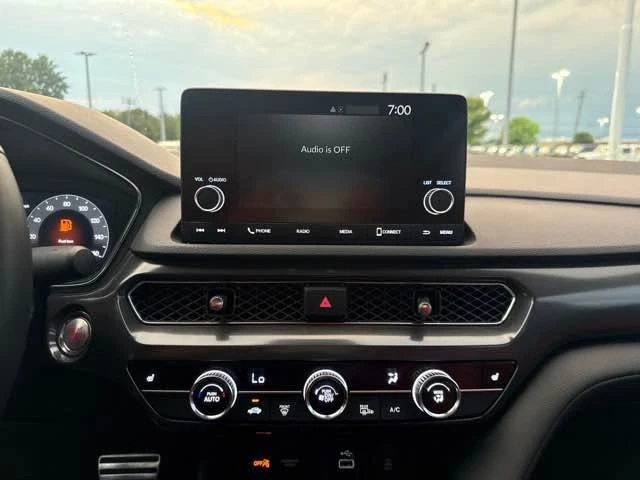 2025 Acura Integra 5th Gen - Image 12 of 13