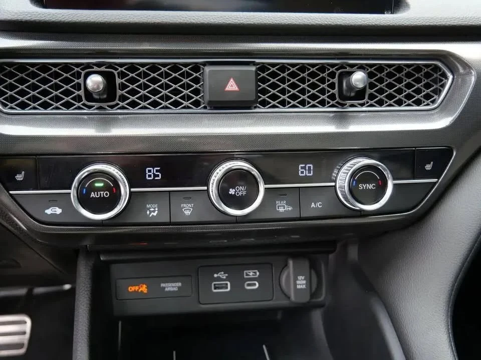 2025 Acura Integra 5th Gen - Image 13 of 20