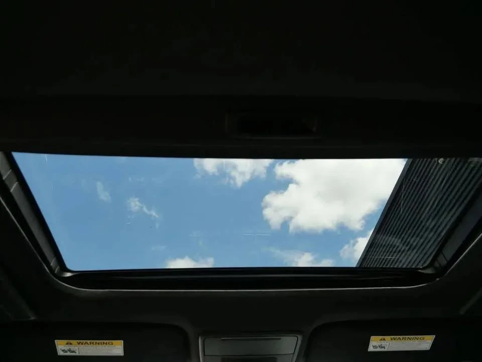 2025 Acura Integra 5th Gen - Image 17 of 20