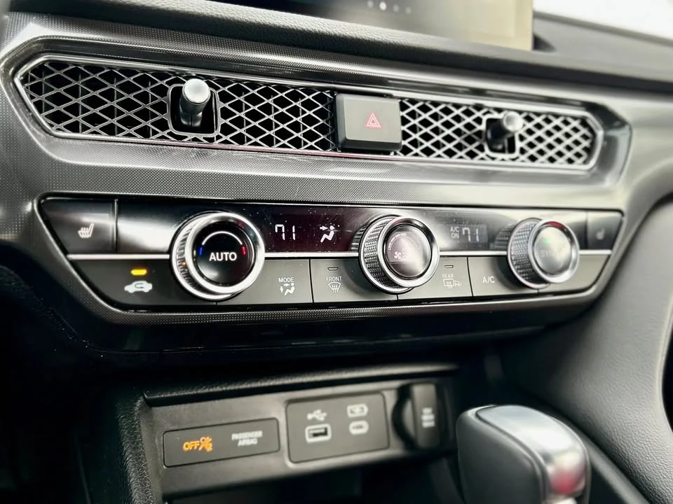 2025 Acura Integra 5th Gen - Image 16 of 20