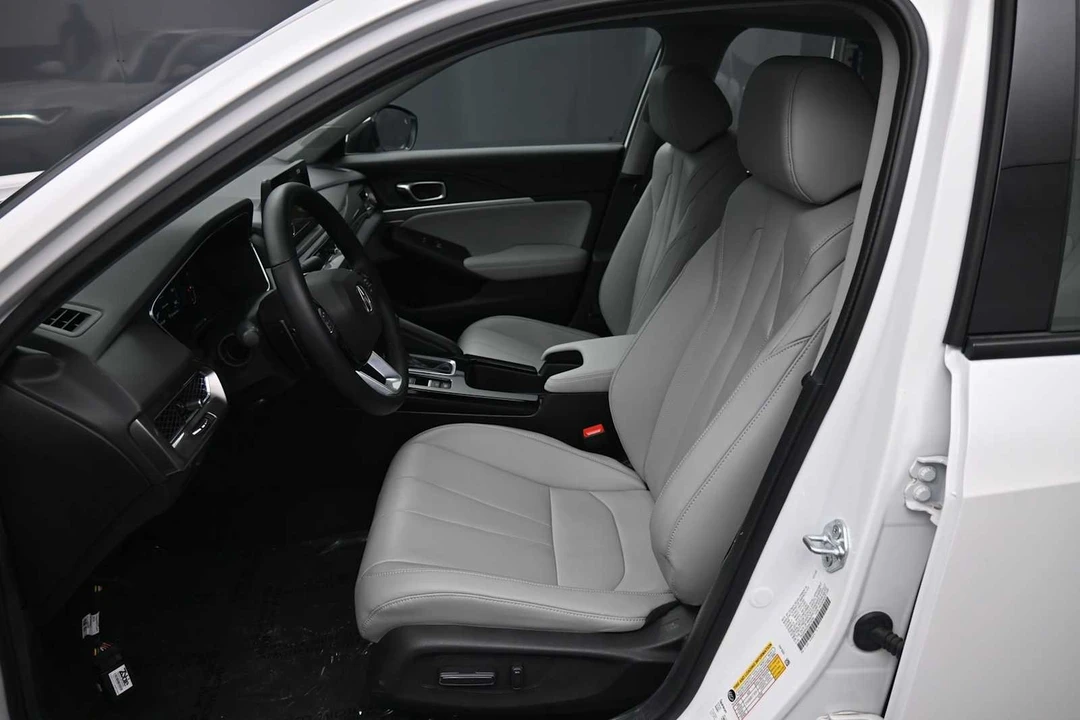 2025 Acura Integra 5th Gen - Image 18 of 31