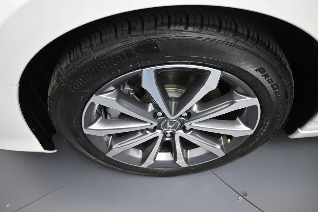 2025 Acura Integra 5th Gen - Image 13 of 31
