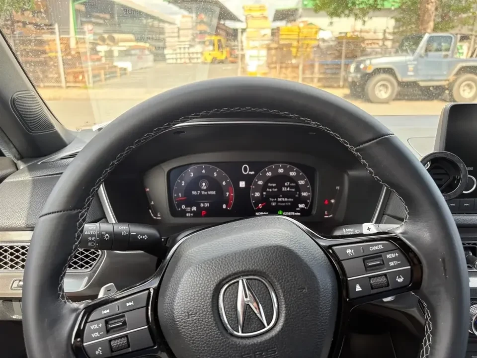 2025 Acura Integra 5th Gen - Image 13 of 16
