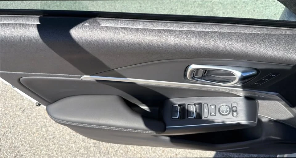 2025 Acura Integra 5th Gen - Image 15 of 19