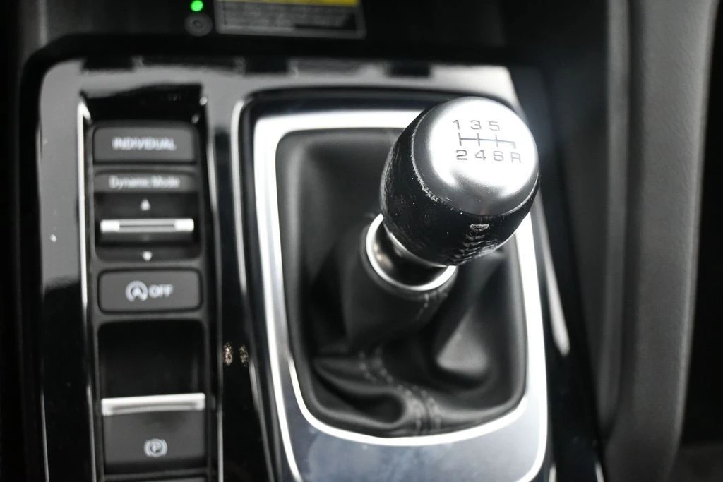 2025 Acura Integra 5th Gen - Image 17 of 31