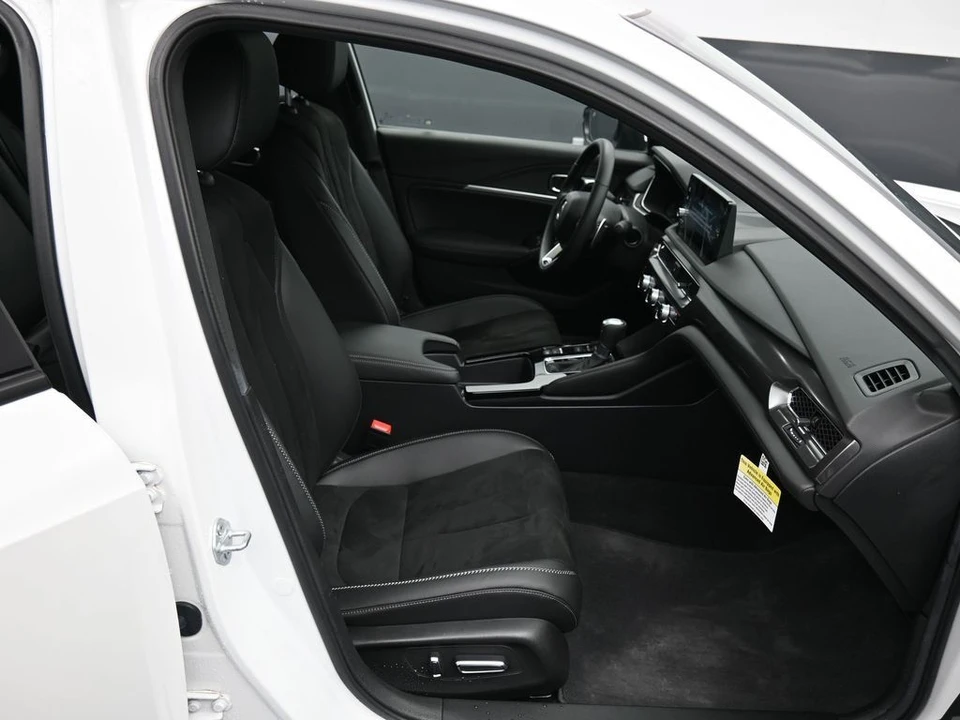 2025 Acura Integra 5th Gen - Image 24 of 31