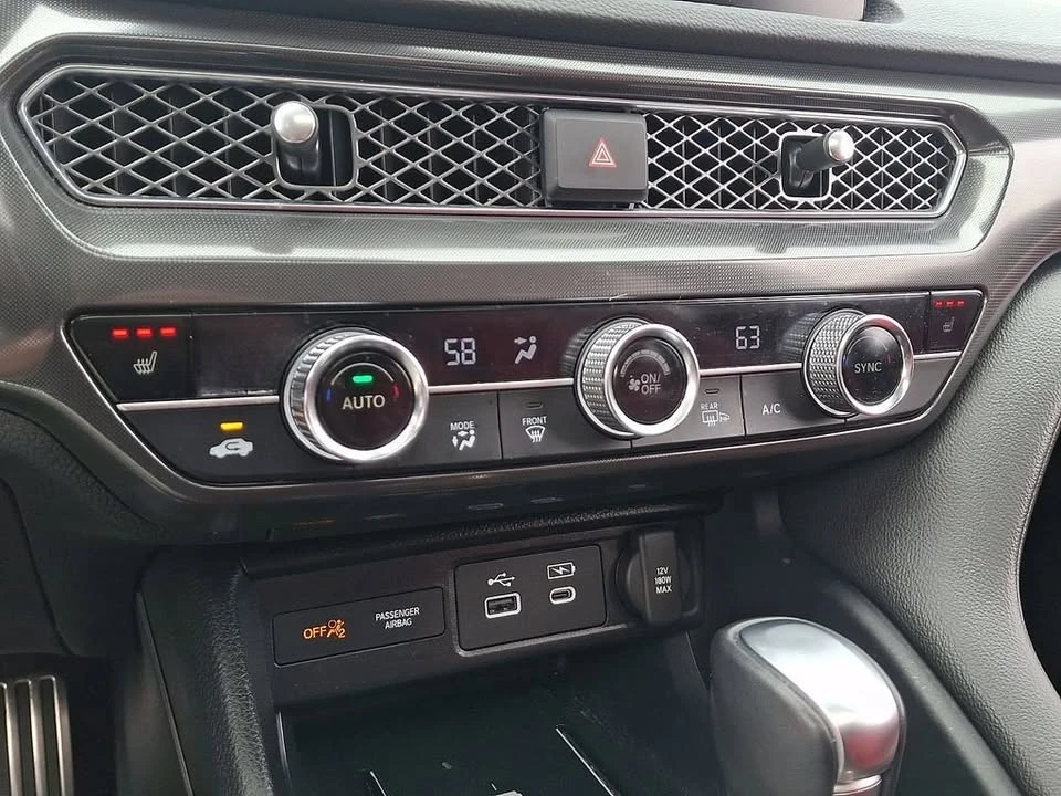 2025 Acura Integra 5th Gen - Image 15 of 17