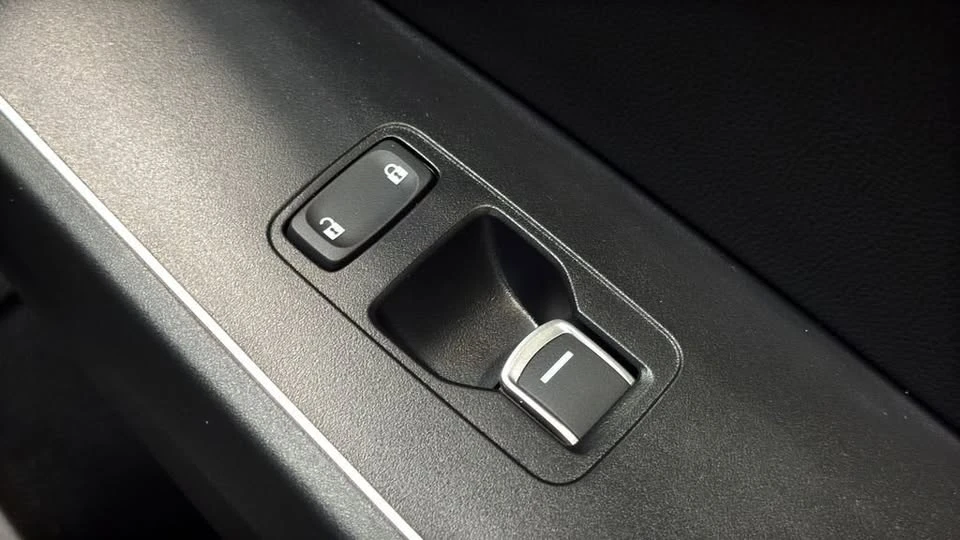 2025 Acura Integra 5th Gen - Image 11 of 20