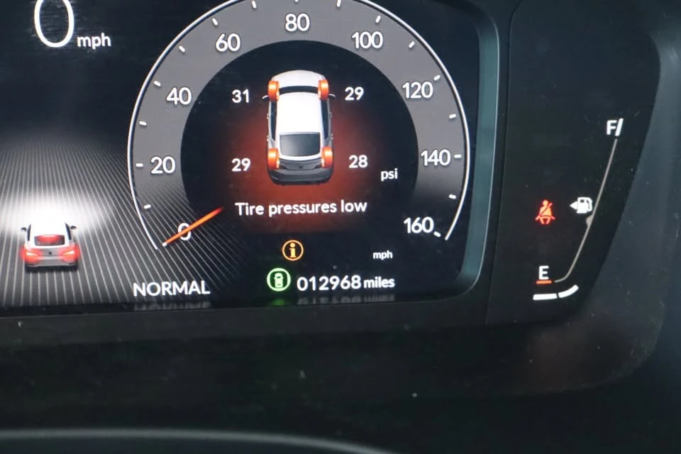 2025 Acura Integra 5th Gen - Image 11 of 18