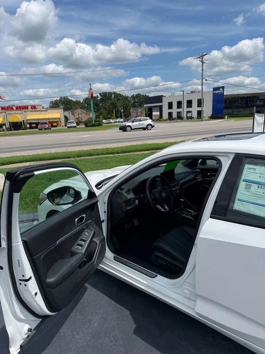 2025 Acura Integra 5th Gen - Image 4 of 15