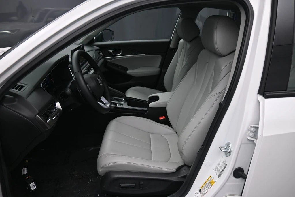 2025 Acura Integra 5th Gen - Image 19 of 31