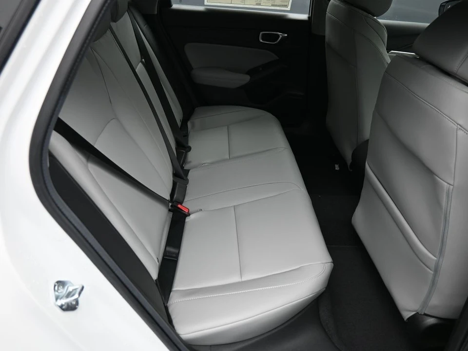 2025 Acura Integra 5th Gen - Image 23 of 31