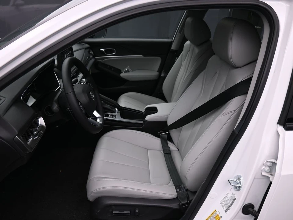 2025 Acura Integra 5th Gen - Image 19 of 31