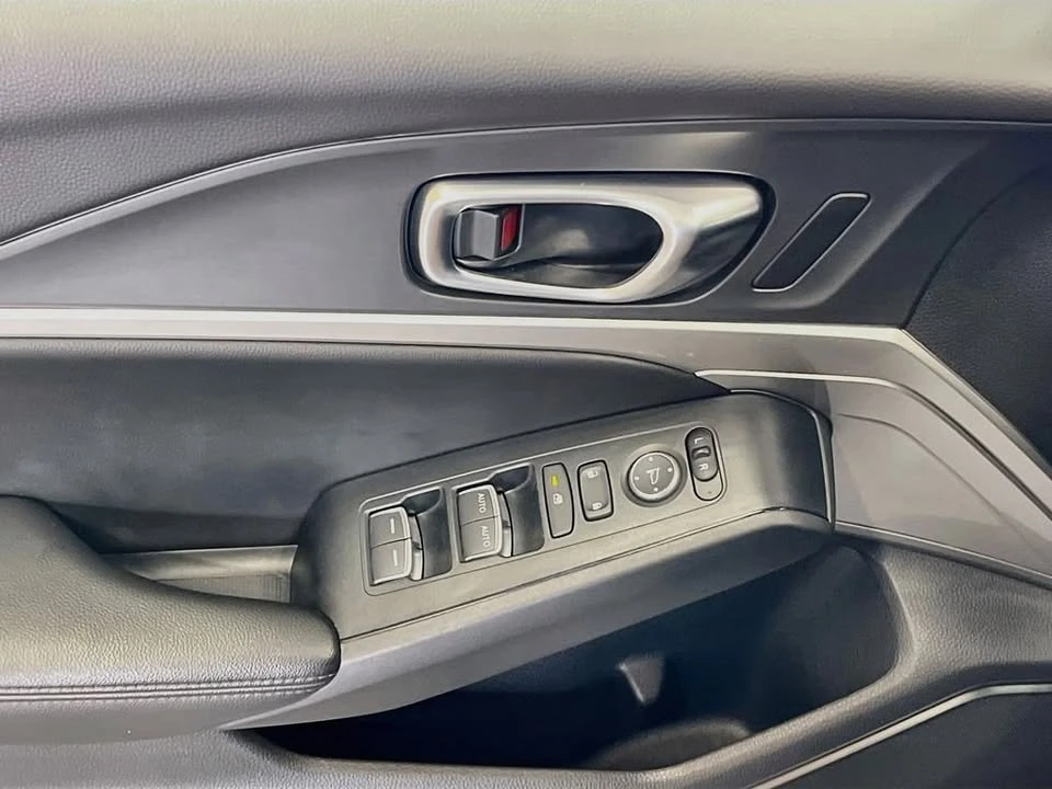 2025 Acura Integra 5th Gen - Image 17 of 20