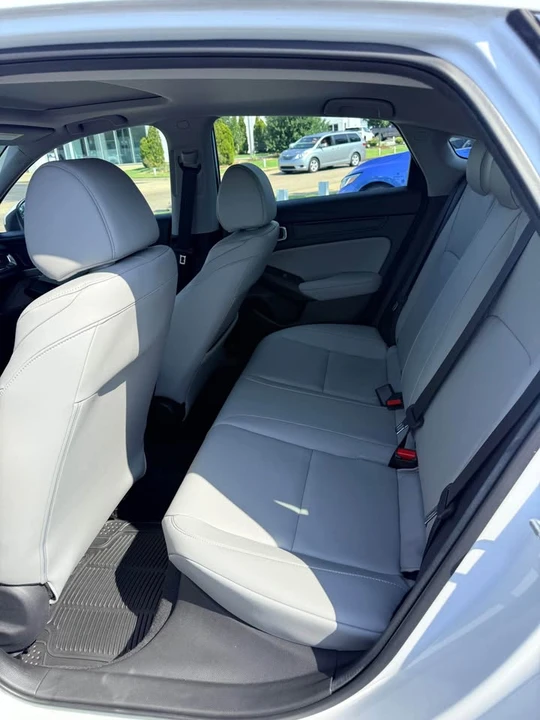 2025 Acura Integra 5th Gen - Image 10 of 14