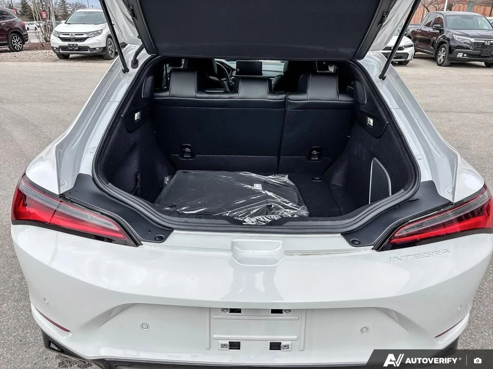 2025 Acura Integra 5th Gen - Image 12 of 19